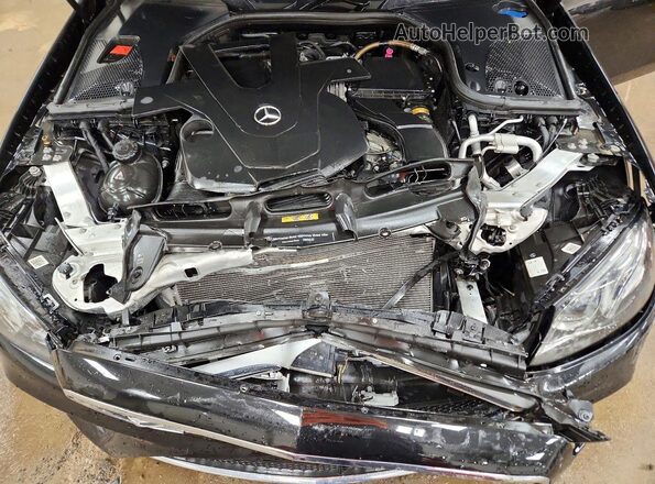 WDDZF6JB1KA570990 2019 MERCEDES-BENZ E Black Widok wnętrza z tyłu