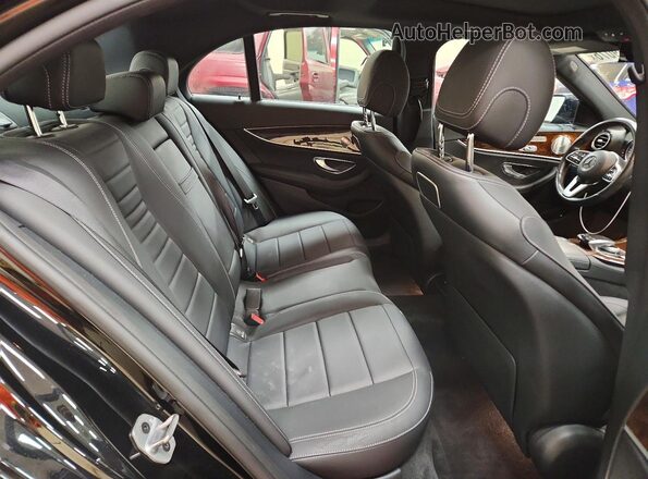 WDDZF6JB1KA570990 2019 MERCEDES-BENZ E Black Widok tylnych siedzeń
