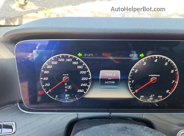 WDDZF6JB4KA668881 2019 MERCEDES-BENZ E Черный Вид щитка приборов