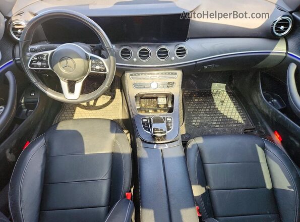 WDDZF6JB4KA668881 2019 MERCEDES-BENZ E Черный Вид панели приборов