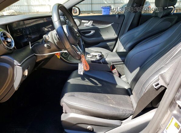 WDDZF8DB0LA701626 2020 MERCEDES-BENZ E Gray წინა სალონის ხედი