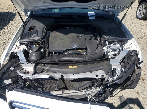 WDDZF8DB0LA702033 2020 MERCEDES-BENZ E White Vista interior trasera