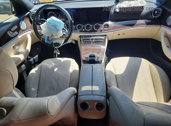 WDDZF8DB2LA711817 2020 MERCEDES-BENZ E Blue Առջևի վահանակի տեսք