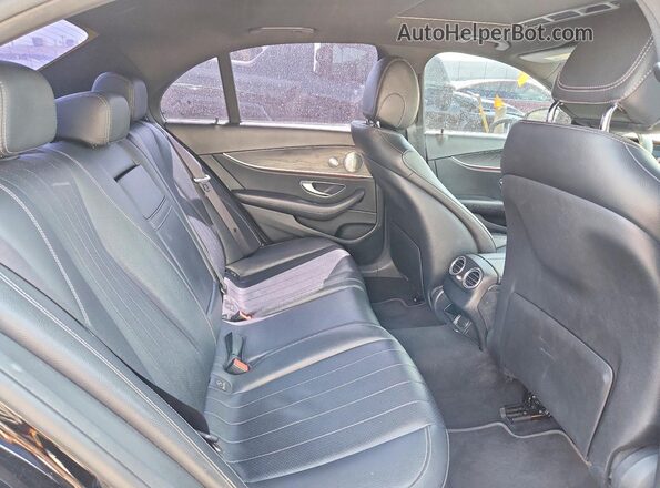 WDDZF8DB6LA721122 2020 MERCEDES-BENZ E Черный Вид задних сидений