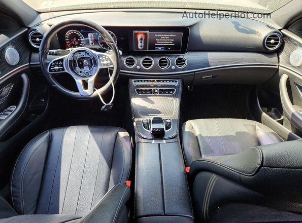 WDDZF8DB6LA721122 2020 MERCEDES-BENZ E Черный Вид панели приборов