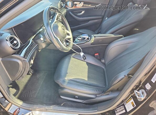 WDDZF8DB7LA733506 2020 MERCEDES-BENZ E Black Vista interior delantera
