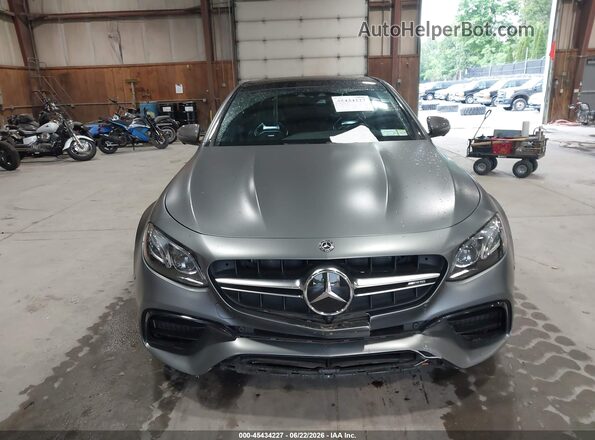 WDDZF8KB1JA377067 2018 MERCEDES-BENZ AMG E 63 Gray Instrument cluster view