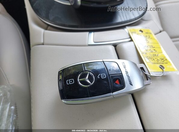 WDDZF8KB7JA384511 2018 MERCEDES-BENZ AMG E 63 Light Blue Вид панели приборов