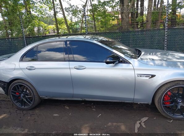 WDDZF8KB7JA384511 2018 MERCEDES-BENZ AMG E 63 Light Blue Вид задней части салона