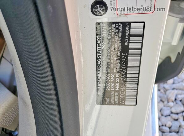 WDDZH6JB2KA607975 2019 MERCEDES-BENZ E White Engine compartment view