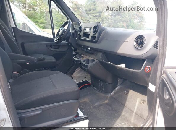 WDRPF1CD5KT007299 2019 FREIGHTLINER SPRINTER 2500 White Вид салону спереду