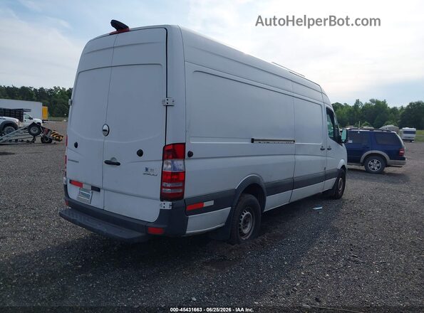 WDYPE8CD6JP614707 2018 FREIGHTLINER SPRINTER 2500 White Задня права чверть