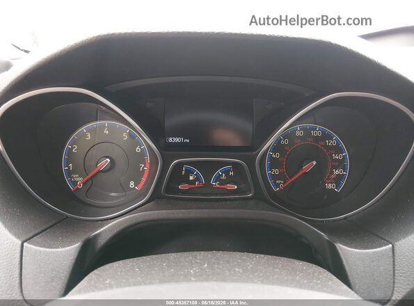WF0DP3TH9H4120834 2017 FORD FOCUS RS White Vista de los asientos traseros