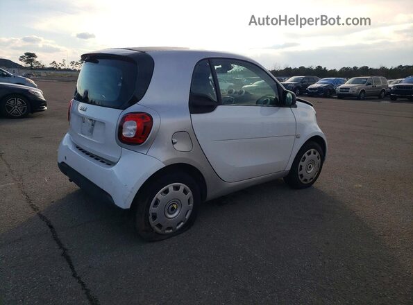 WMEFJ5DA4GK082192 2016 SMART FORTWO Silver უკანა მარჯვენა