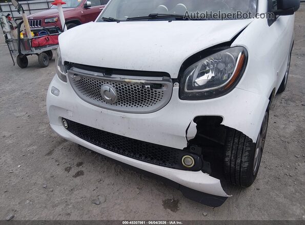WMEFJ5DA7GK125195 2016 SMART FORTWO White Widok z przodu