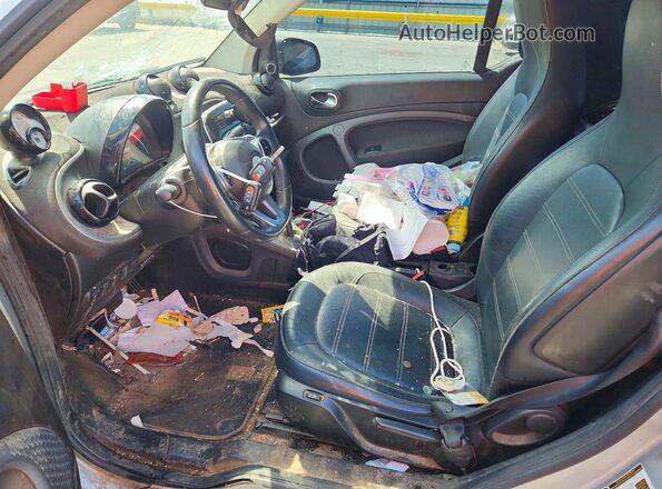 WMEFK5DA2HK137429 2017 SMART FORTWO Black Սալոնի դիմացի տեսք