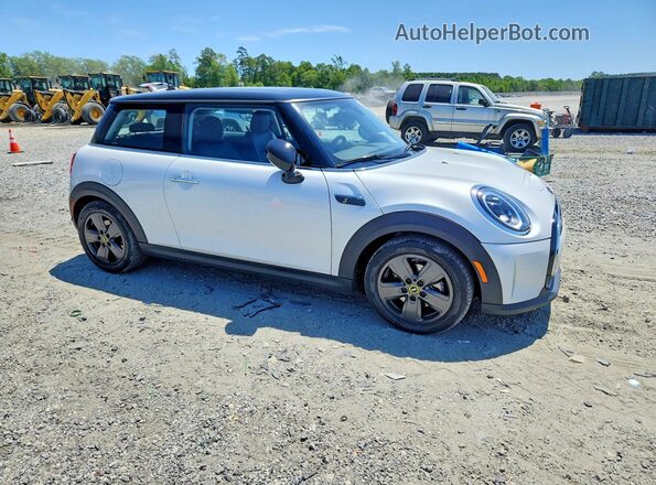 WMW13DJ01R2V88488 2024 MINI COOPER White Front right
