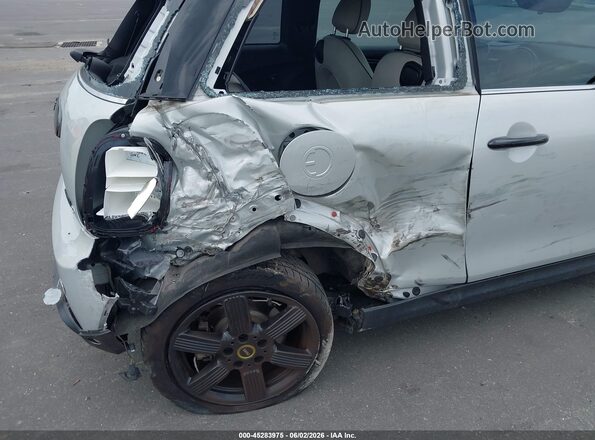 WMW13DJ09N2R93413 2022 MINI SE HARDTOP Серебряный Вид спереди