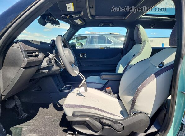 WMW23GD08T2X74926 2026 MINI COOPER Turquoise Front interior view