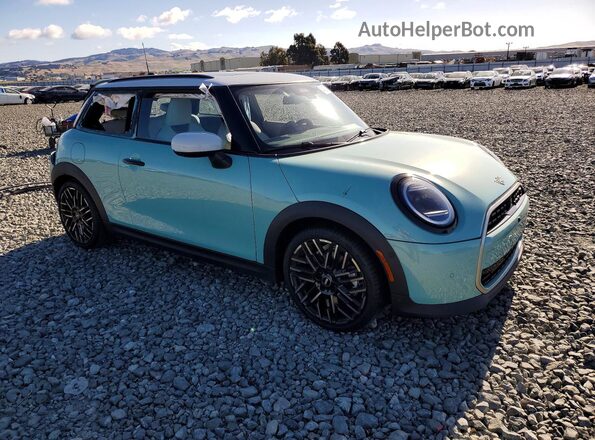 WMW23GD0XS2X14368 2025 MINI COOPER Бирюзовый Передняя правая четверть