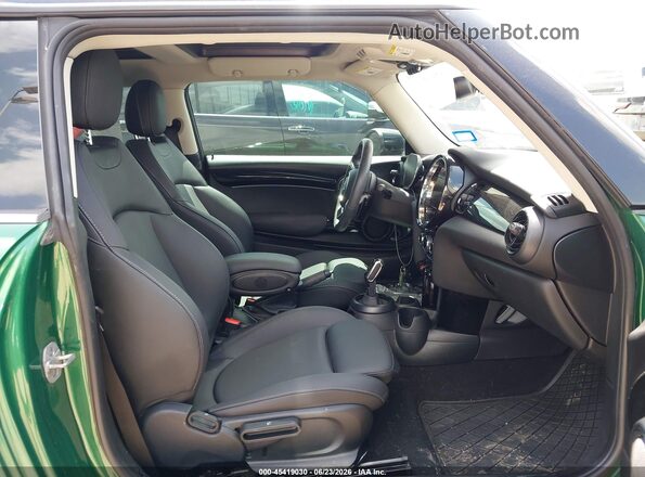WMW53DH04R2U67431 2024 MINI HARDTOP Green Widok wnętrza z przodu