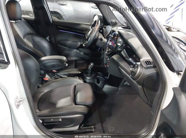 WMW53DK06N2S06367 2022 MINI HARDTOP Silver Front interior view