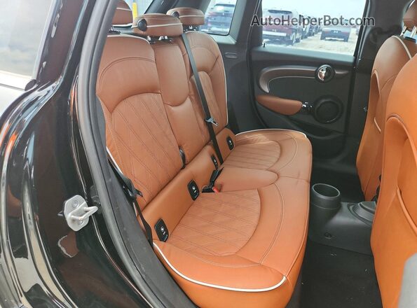 WMW53DK06R2W06189 2024 MINI COOPER Black Հետևի նստատեղերի տեսք