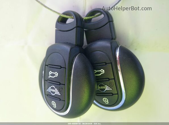 WMW53DK07N2R35669 2022 MINI HARDTOP White Dashboard view