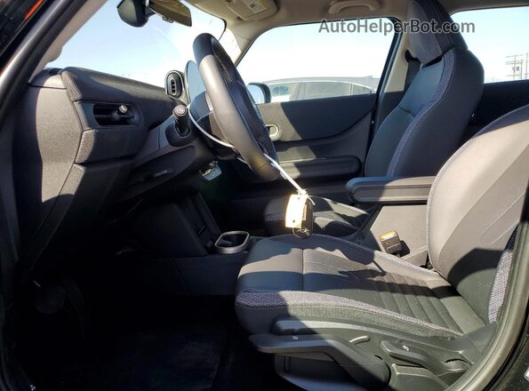 WMW53GD05T2X65811 2026 MINI COOPER Black Front interior view
