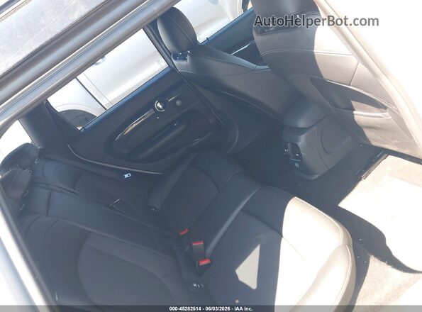 WMWLN9C52J2E50927 2018 MINI CLUBMAN Gray Widok naklejki z numerem VIN