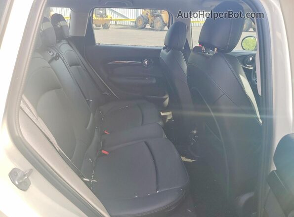 WMWLU5C55H2E80994 2017 MINI COOPER White Rear seats view