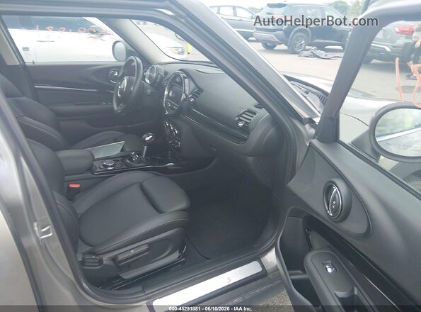 WMWLU5C55K2G04690 2019 MINI CLUBMAN Gray წინა სალონის ხედი