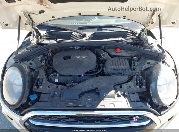 WMWLU5C5XH2E81624 2017 MINI CLUBMAN Cream Vista trasera