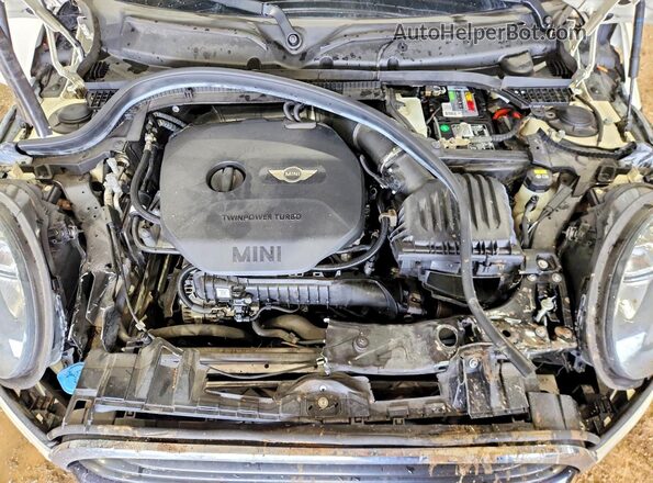 WMWXP5C53J3C65414 2018 MINI COOPER Кремовый Вид задней части салона
