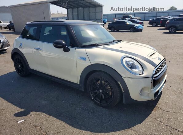 WMWXP7C58J2C62297 2018 MINI COOPER Белый Передняя правая четверть