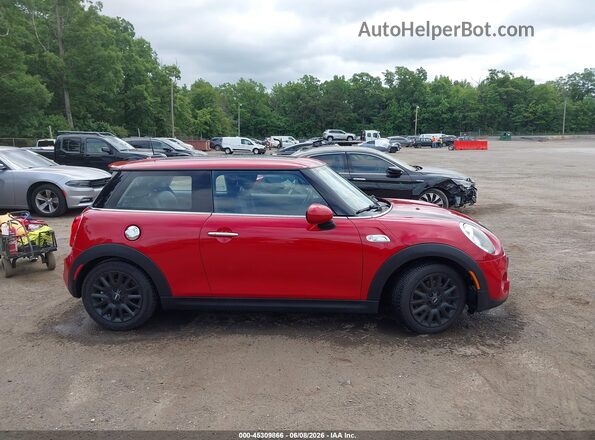 WMWXP7C59G2A42627 2016 MINI HARDTOP Red უკანა სალონის ხედი