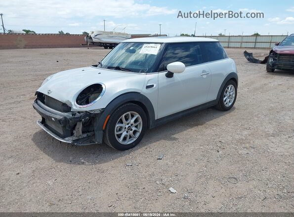 WMWXR3C06L2M55782 2020 MINI HARDTOP White Առջևի ձախ երեք քառորդ տեսարան