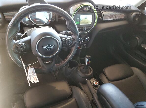 WMWXR5C05L2L40540 2020 MINI COOPER White Vista del salpicadero