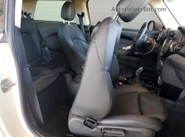 WMWXR5C05L2L40540 2020 MINI COOPER White Vista de los asientos traseros