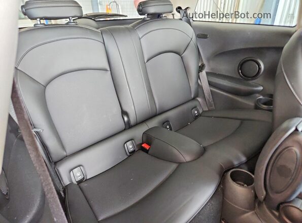 WMWXR5C08L2M16218 2020 MINI COOPER Blue 