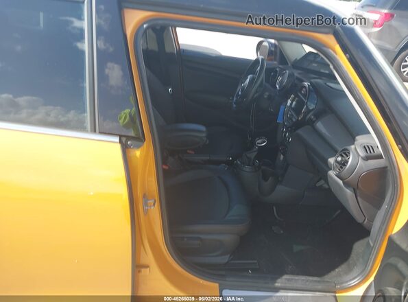 WMWXU1C51G2D08308 2016 MINI HARDTOP Оранжевый Вид салона спереди