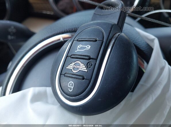 WMWXU3C34H2F48562 2017 MINI HARDTOP Gray Вид панелі приладів
