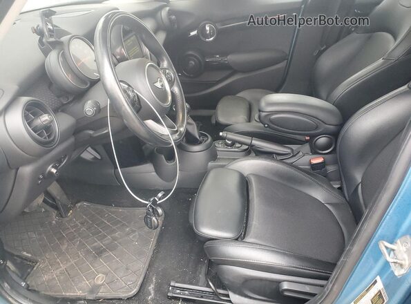 WMWXU3C52J2F50138 2018 MINI COOPER Синий Вид салона спереди