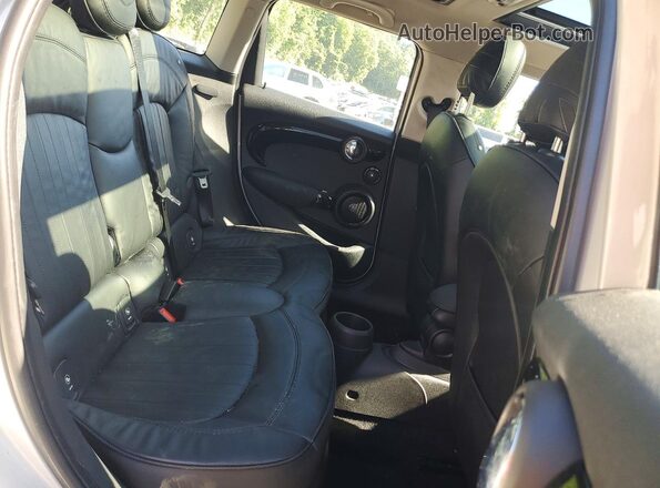 WMWXU3C5XH2D32622 2017 MINI COOPER Silver უკანა სავარძლების ხედი