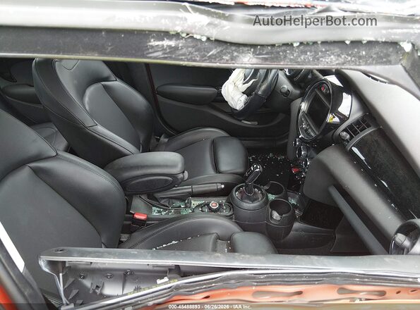 WMWXU9C00L2L83091 2020 MINI HARDTOP Red წინა სალონის ხედი