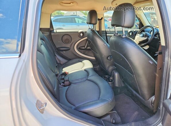 WMWZB3C54GWR49680 2016 MINI COOPER White Vista de los asientos traseros