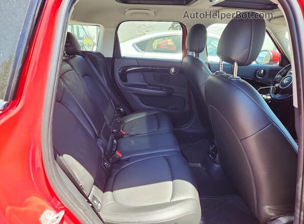 WMZ23BR07N3N70372 2022 MINI COOPER Red Հետևի նստատեղերի տեսք