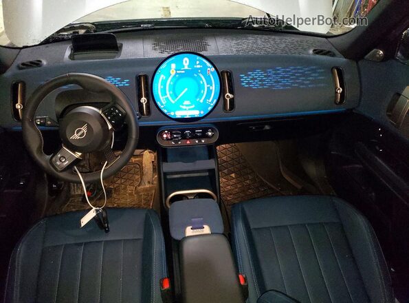 WMZ23GA00S7R14542 2025 MINI COUNTRYMAN Серебряный Вид панели приборов