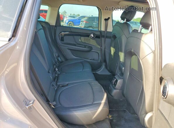 WMZ53BR0XR3R33265 2024 MINI COOPER Tan Вид задніх сидінь