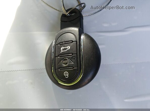WMZ83BR02R3S02133 2024 MINI COUNTRYMAN Beige წინა პანელის ხედი